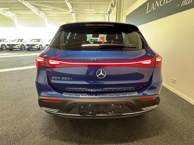 Brugt Mercedes EQA250+ Progressive 139 kW (190 HK) 2024 Blåmetal SUV