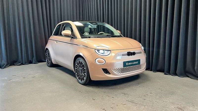 Rose gold Brugt 2022 Fiat 500e La Prima Hatchback | 159.900 kr. (Fair pris) - Billede 1/1