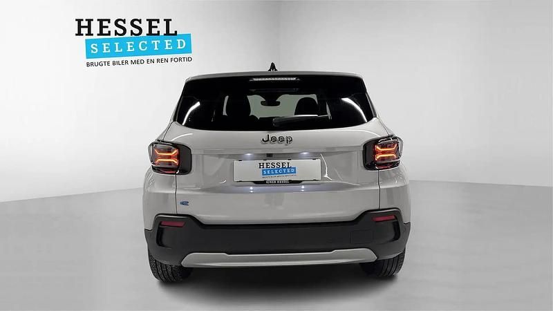 Brugt Jeep Avenger EV Summit 114 kW (156 HK) 2025 Stone SUV