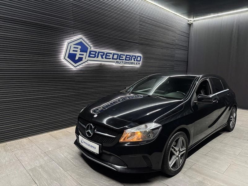 Sort Brugt 2016 Mercedes A180 Hatchback | 89.500 kr. - Billede 1/4