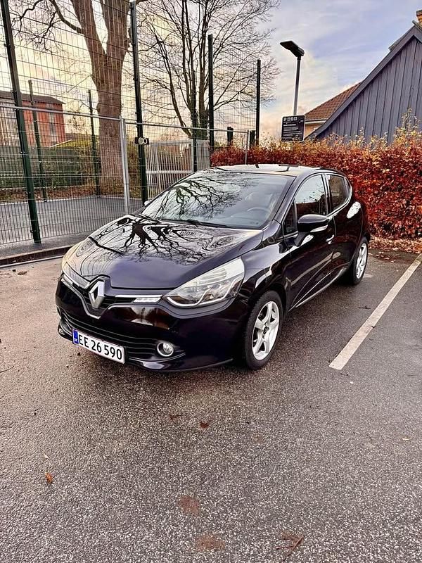 Sort Brugt 2014 Renault Clio IV Hatchback | 45.000 kr. (God pris) - Billede 1/4