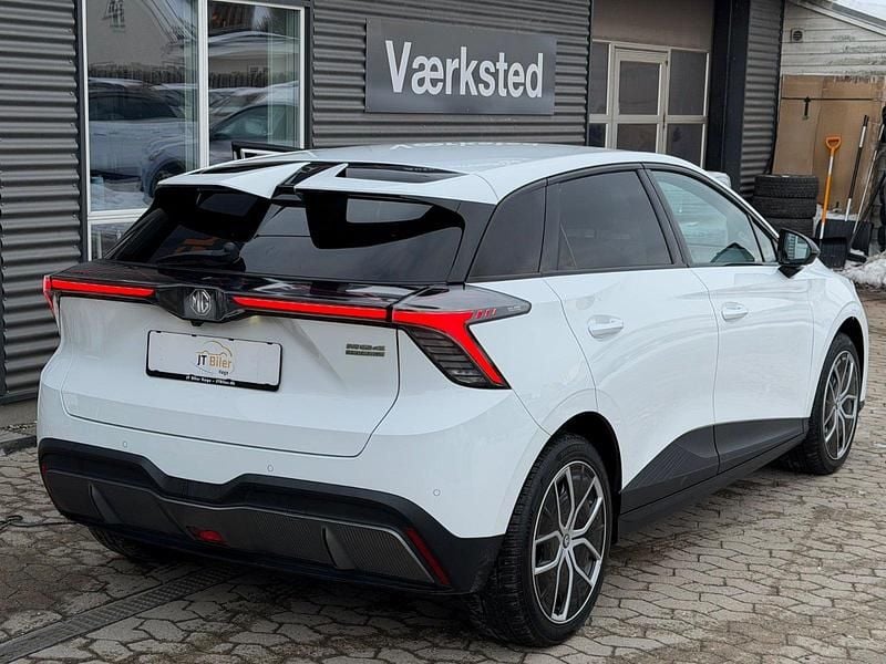 Brugt MG MG4 EV Luxury 150 kW (204 HK) 2024 Hvidmetal Hatchback