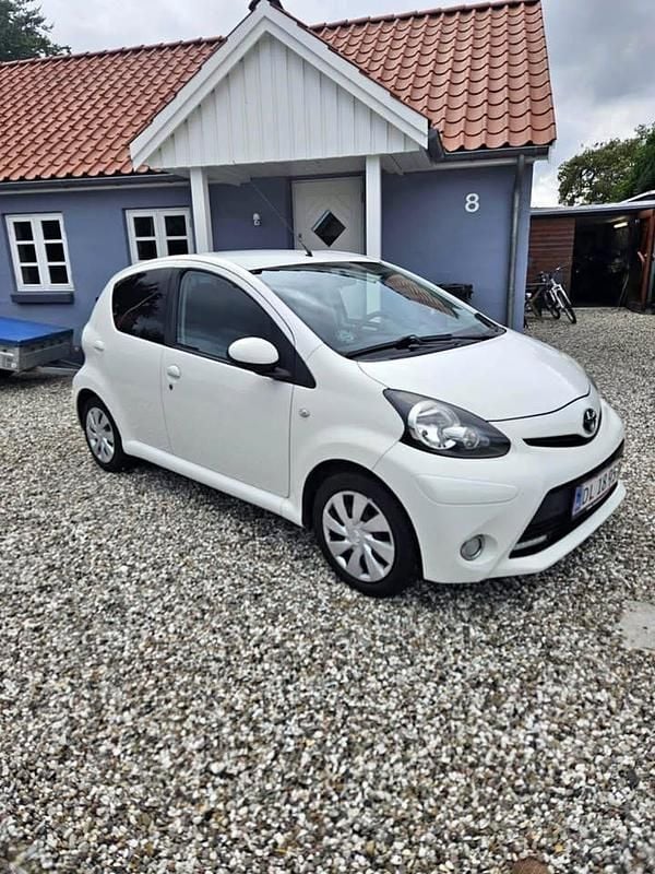 Brugt 2013 Toyota Aygo Hatchback | 35.000 kr. (Fair pris) - Billede 1/4