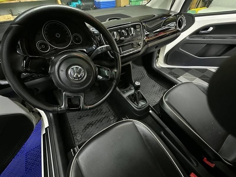 Brugt VW up! high up! 107 HK (78 kW) 2013 Hvid Hatchback