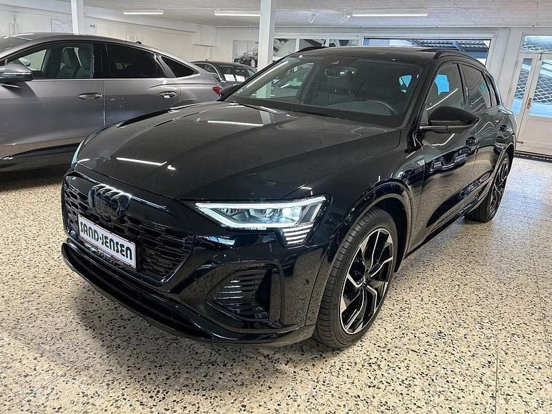 Sortmetal Brugt 2023 Audi Q8 e-tron S-Line SUV | 369.900 kr. - Billede 1/3