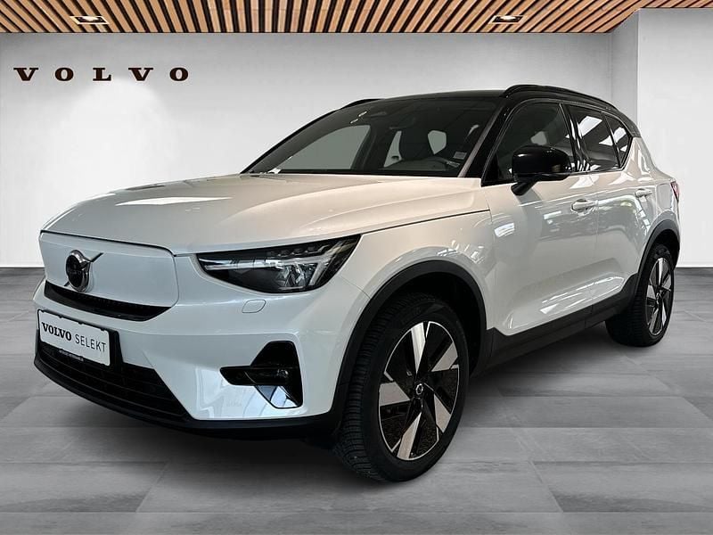 Hvid Brugt 2024 Volvo EX40 Core SUV | 329.900 kr. (Fair pris) - Billede 1/4