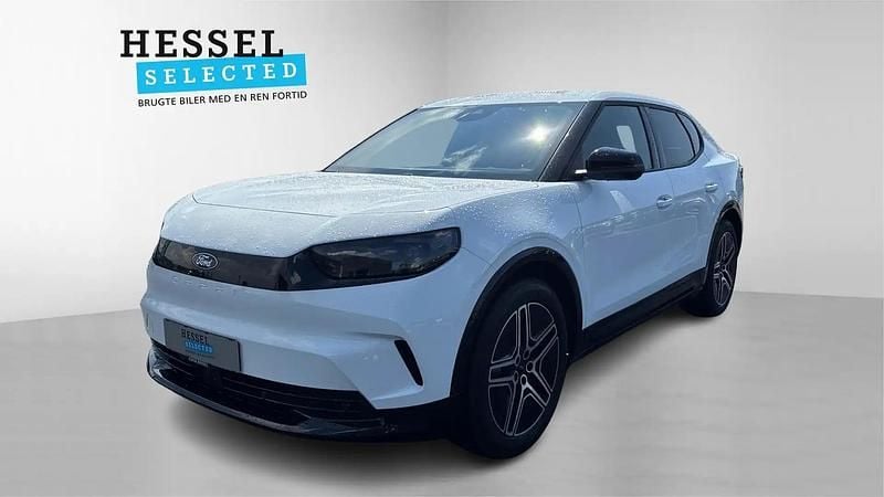 Frozen white Ny 2025 Ford Capri Premium SUV | 349.900 kr. (God pris) - Billede 1/4