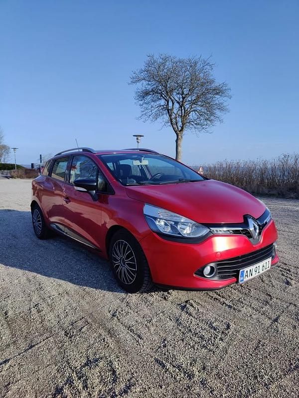 Brugt Renault Clio GrandTour 75 HK (55 kW) 2013 Rød Stationcar