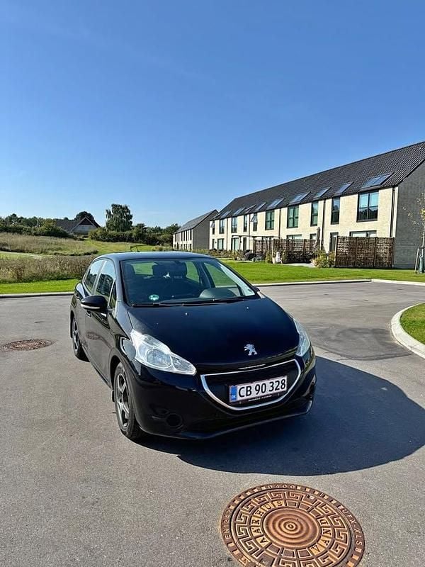 Sort Brugt 2013 Peugeot 208 Hatchback | 43.000 kr. (Fair pris) - Billede 1/4