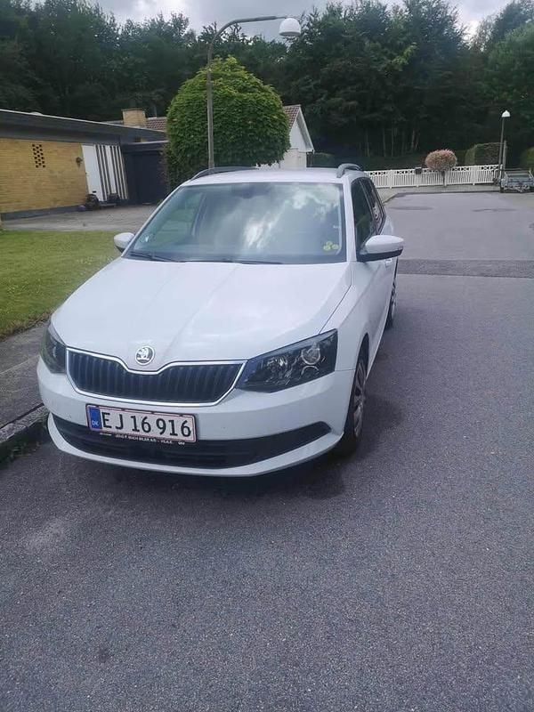 Hvid Brugt 2018 Skoda Fabia Stationcar | 85.000 kr. (Super pris) - Billede 1/4