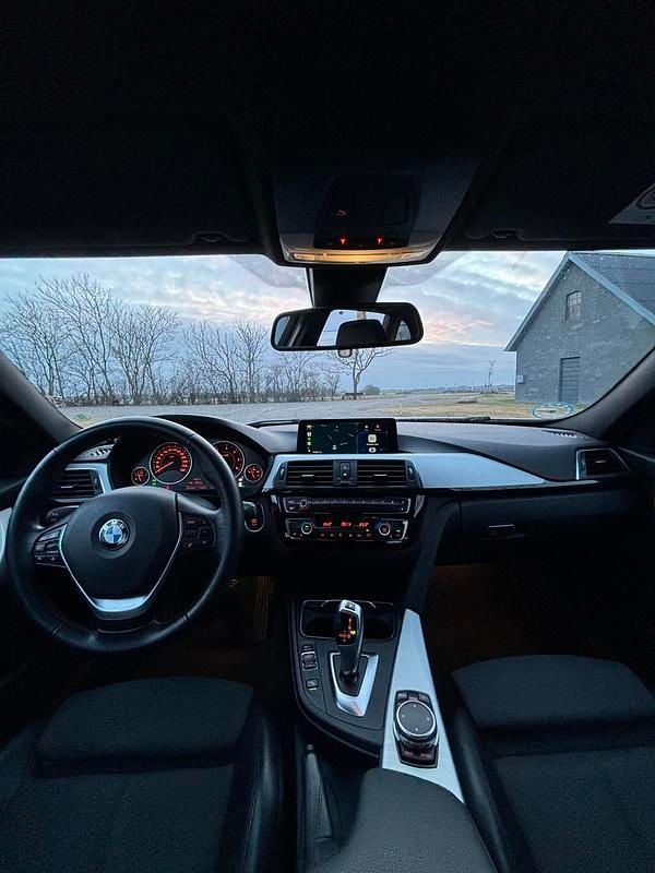 Brugt BMW 320 Sport Line 190 HK (139 kW) 2015 Hvid metal lak Stationcar