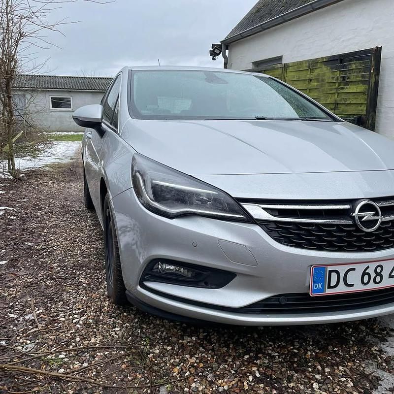 Brugt Opel Astra Enjoy 110 HK (80 kW) 2016 Grå Hatchback