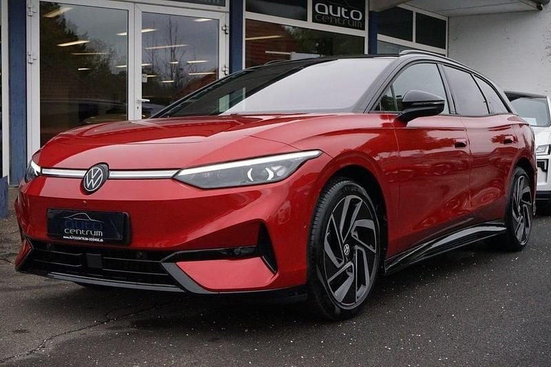Rødmetal Brugt 2025 VW ID.7 Style Stationcar | 409.900 kr. - Billede 1/4