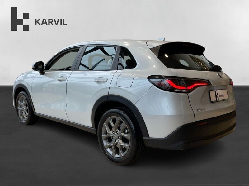 Ny Honda ZR-V Elegance 184 HK (135 kW) 2025 Diamond dust / black SUV