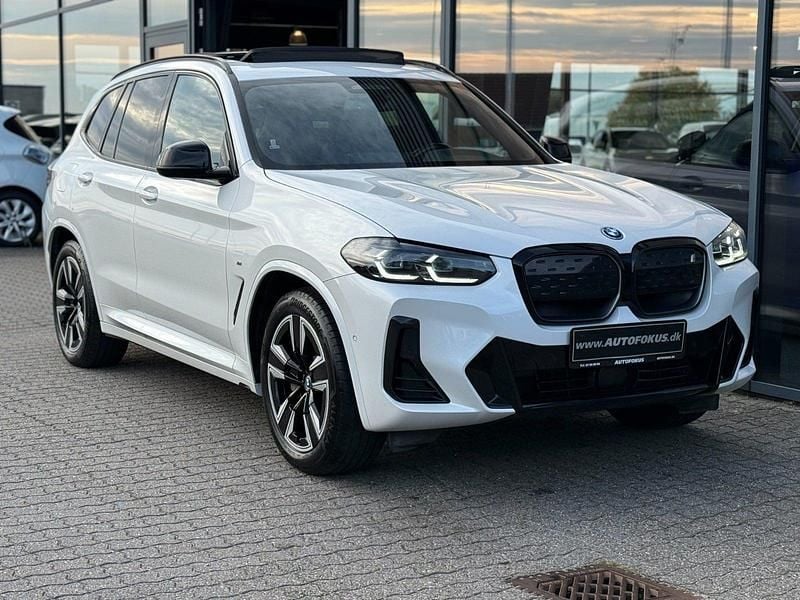 Hvid Brugt 2022 BMW iX3 M Sport SUV | 354.700 kr. (Fair pris) - Billede 1/3