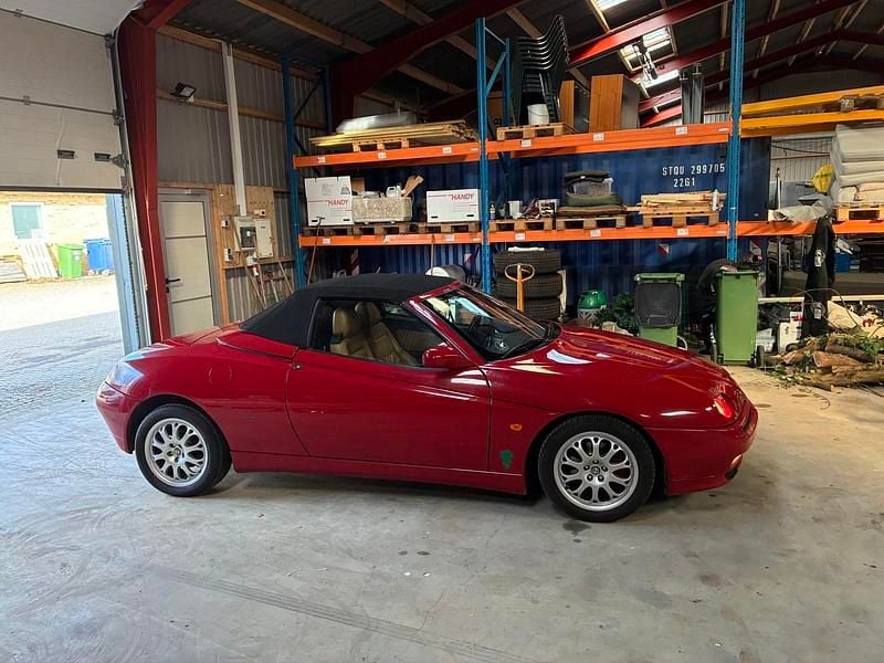 Brugt Alfa Romeo Spider 200 HK (147 kW) 1998 Rød Cabriolet