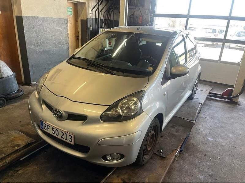 Brugt Toyota Aygo 68 HK (50 kW) 2010 Hatchback