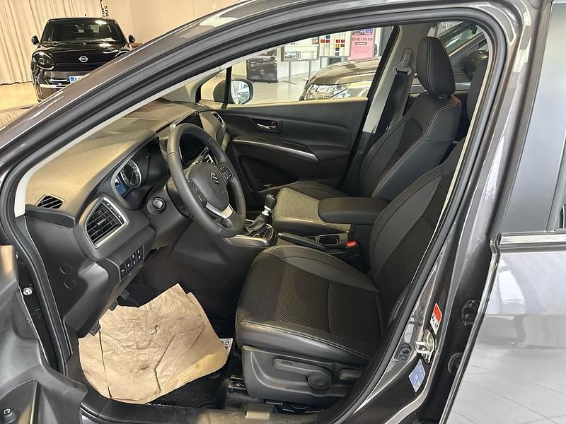 Ny Suzuki SX4 S-Cross Adventure 110 HK (80 kW) 2025 Koksmetal SUV