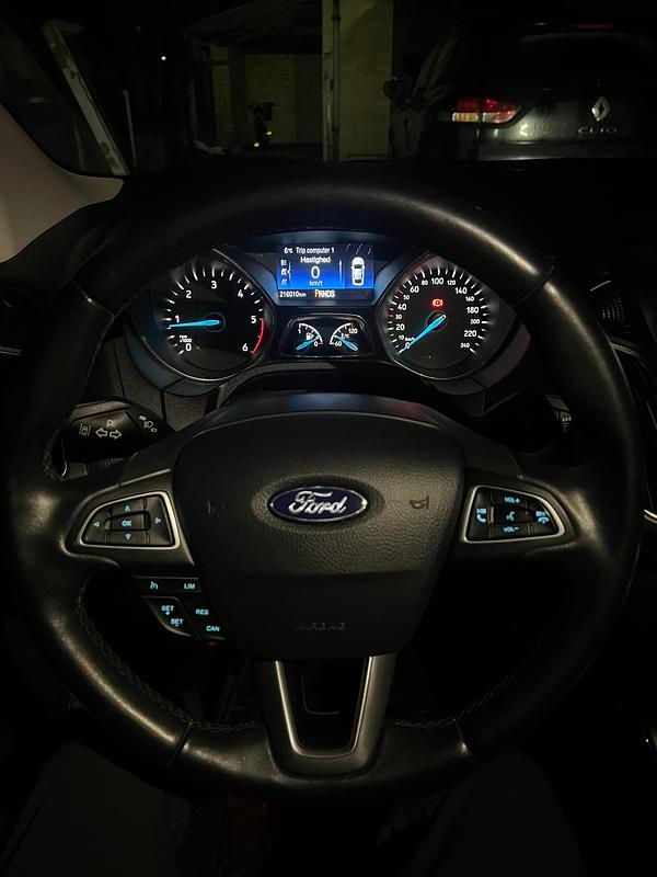 Brugt Ford Focus Business Edition 120 HK (88 kW) 2017 Sort  Stationcar