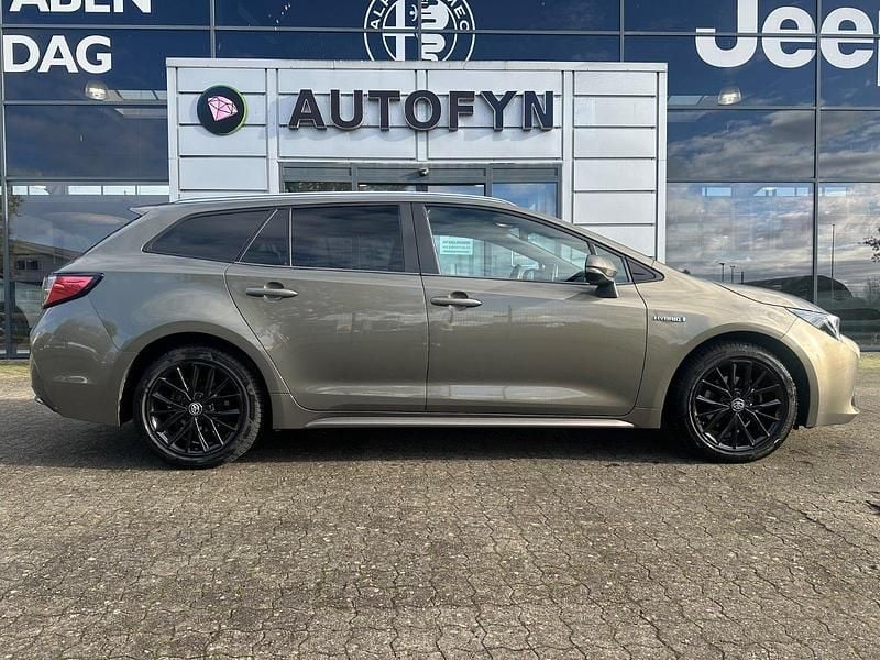 Grønmetal Brugt 2020 Toyota Corolla H3 Smart Stationcar | 183.800 kr. (God pris) - Billede 1/4