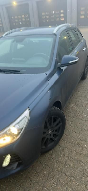 Brugt Hyundai i30 Premium 110 HK (80 kW) 2017 Blå Stationcar