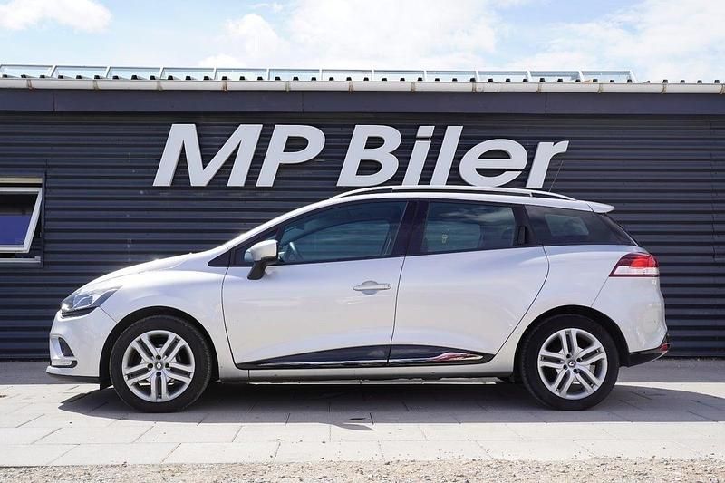 Brugt Renault Clio GrandTour Zen 90 HK (66 kW) 2018 Sølvmetal Stationcar