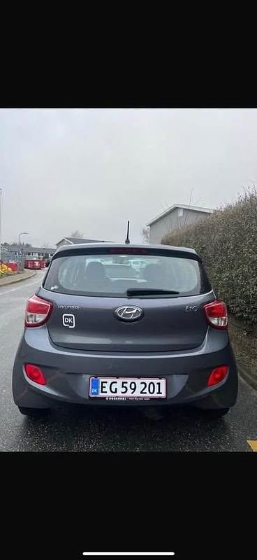 Brugt Hyundai i10 65 HK (47 kW) 2014 Grå Hatchback