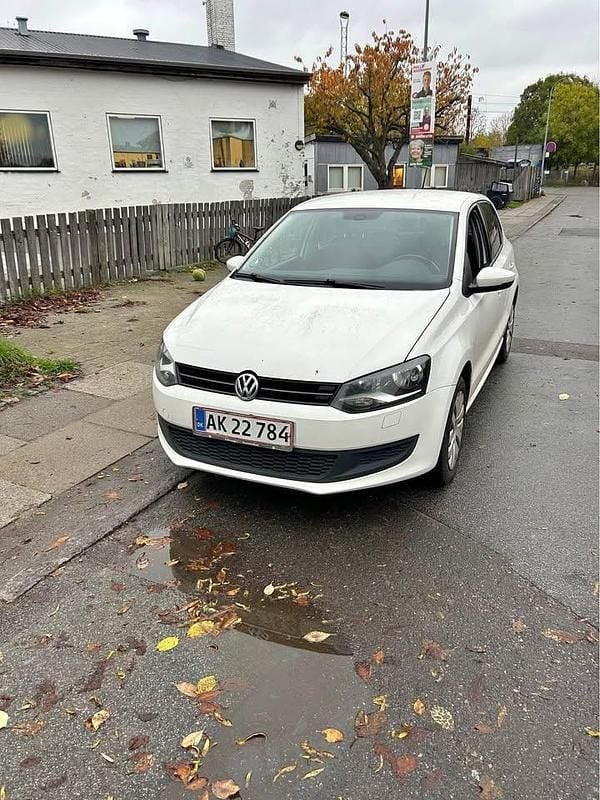 Hvid Brugt 2014 VW Polo Hatchback | 70.000 kr. (God pris) - Billede 1/4