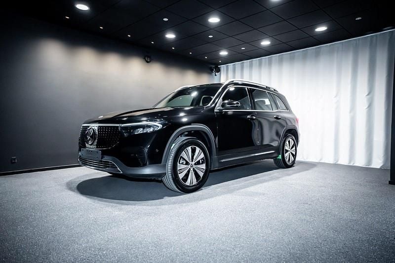 Farve: sortmetal Brugt 2024 Mercedes EQB350 Progressive SUV | 349.900 kr. (Super pris) - Billede 1/4