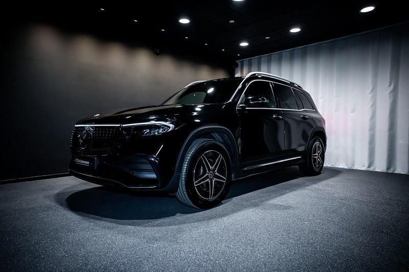 Farve: sortmetal Brugt 2025 Mercedes EQB250+ Premium SUV | 394.900 kr. (Fair pris) - Billede 1/4