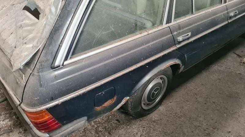 Brugt Mercedes 200 109 HK (80 kW) 1983