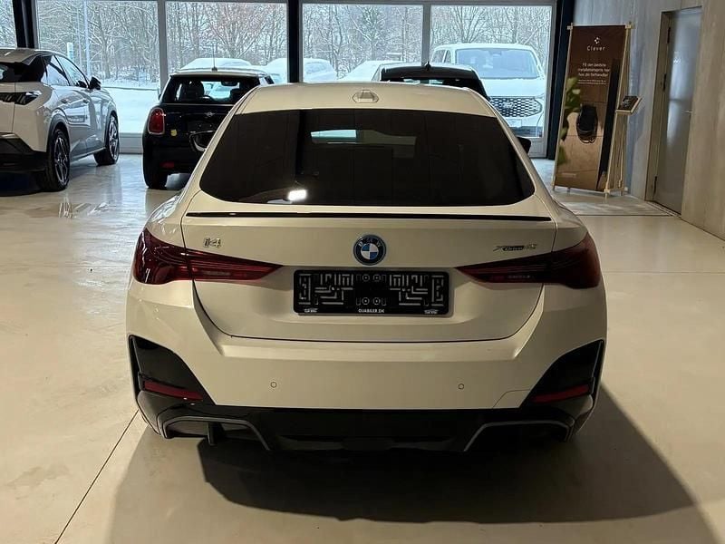 Brugt BMW i4 M Sport 294 kW (401 HK) 2025 Hvidmetal Sedan