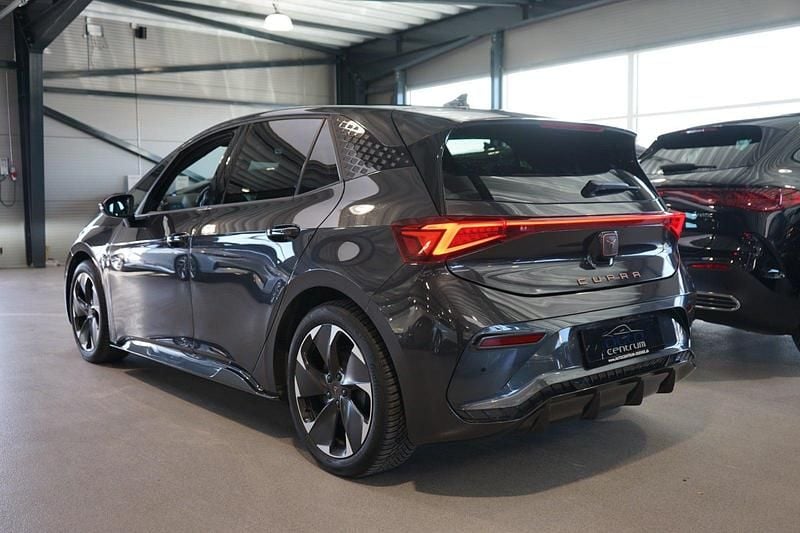 Brugt Cupra Born e-Boost 169 kW (231 HK) 2023 Gråmetal Hatchback