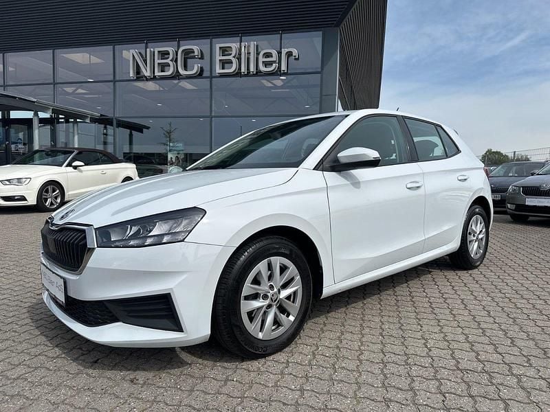 Hvid Brugt 2022 Skoda Fabia Ambition Hatchback | 143.780 kr. (Fair pris) - Billede 1/4