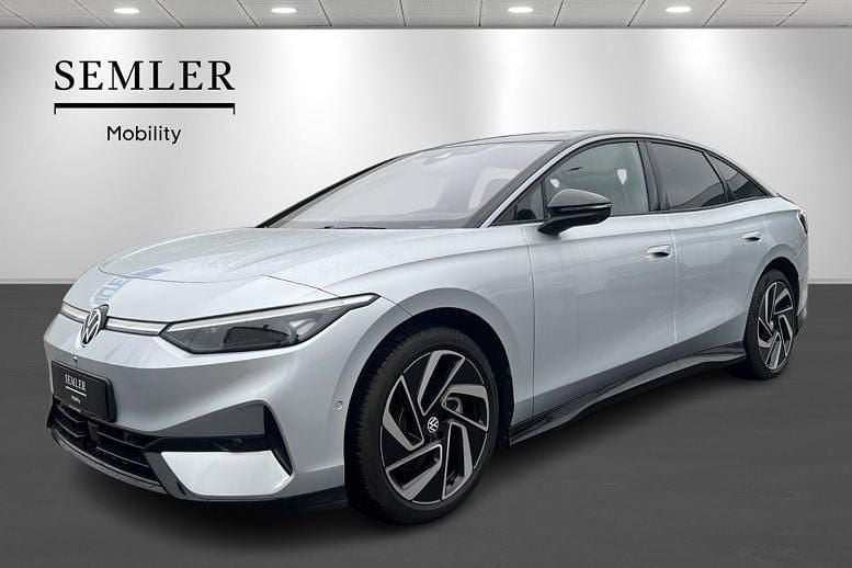 Sølvmetal Brugt 2024 VW ID.7 Style Hatchback | 389.900 kr. (Fair pris) - Billede 1/4