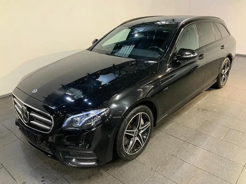 Sortmetal Brugt 2020 Mercedes E300 Stationcar | 129.900 kr. - Billede 1/4