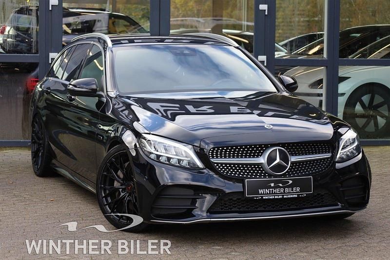 Sortmetal Brugt 2020 Mercedes C300e AMG line Stationcar | 239.900 kr. (Lidt for dyr) - Billede 1/4