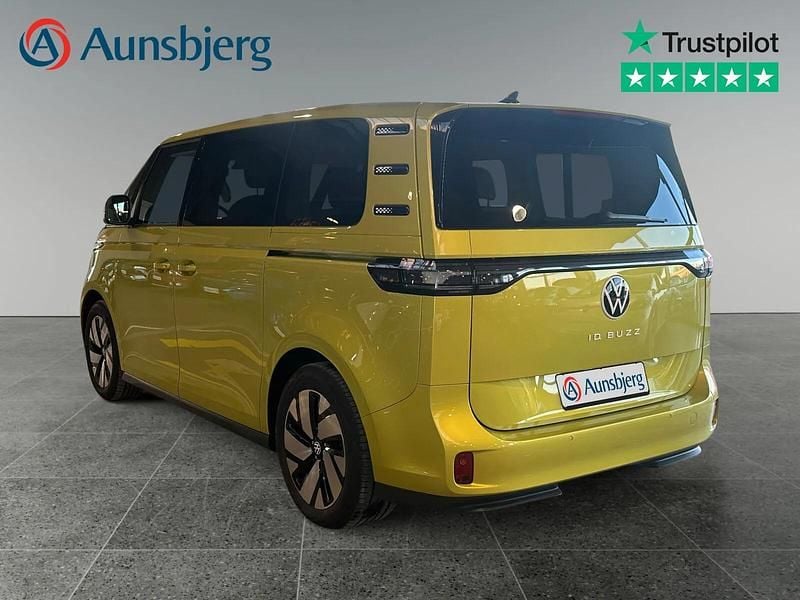 Brugt VW ID. Buzz Life 150 kW (204 HK) 2023 Guld MPV