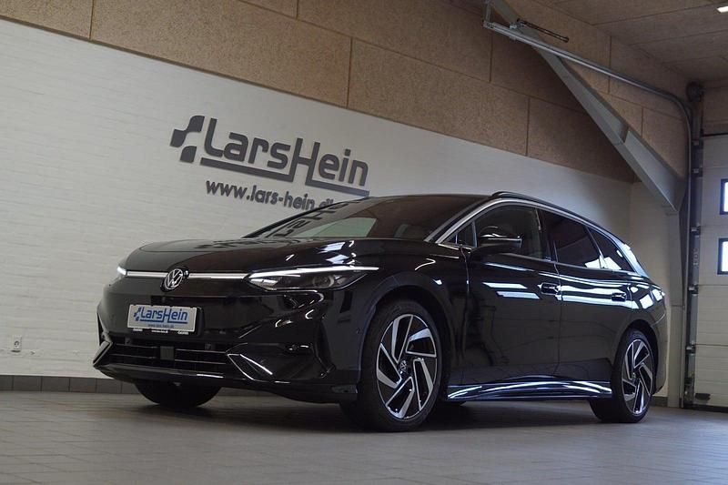 Sortmetal Brugt 2025 VW ID.7 Style Stationcar | 434.800 kr. - Billede 1/4