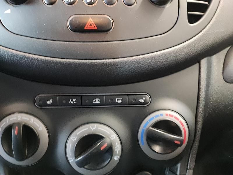 Brugt Hyundai i10 Comfort 86 HK (63 kW) 2013 Koksgrå Hatchback