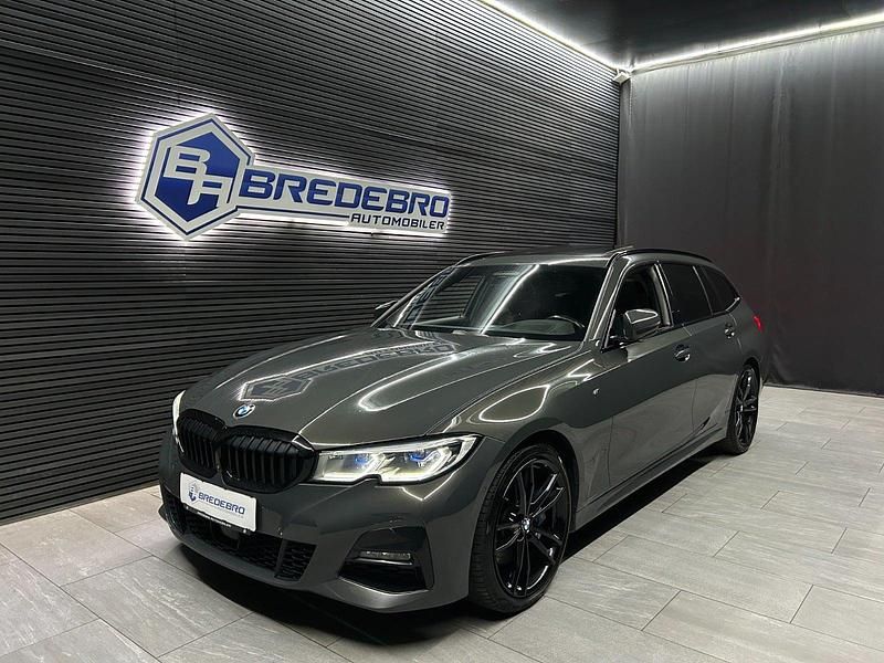 Gråmetal Brugt 2020 BMW 330 M Sport Stationcar | 3.986 kr. - Billede 1/4