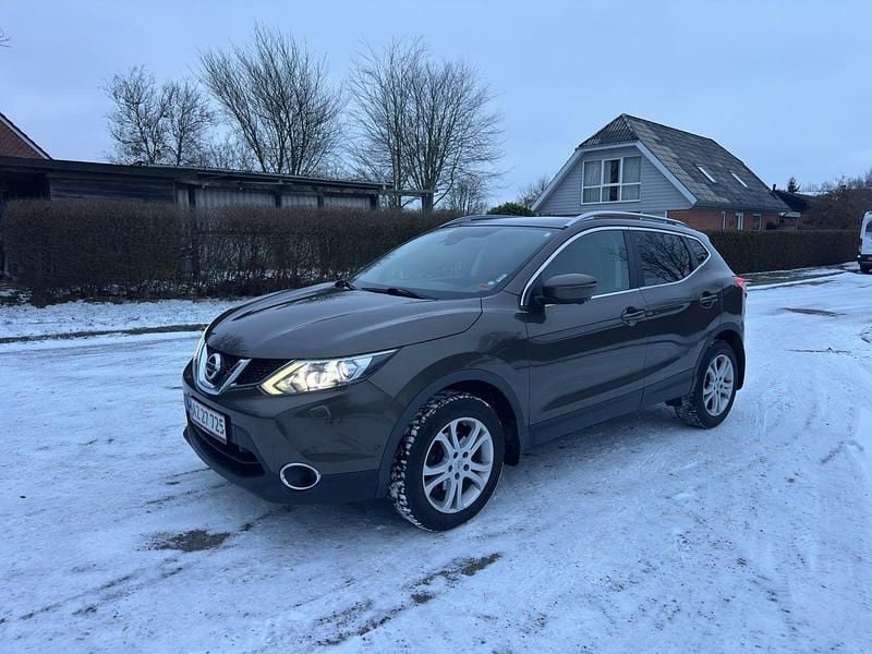 Brunmetal Brugt 2015 Nissan Qashqai Tekna SUV | 114.900 kr. (Fair pris) - Billede 1/4