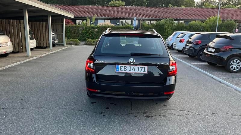 Sort Brugt 2019 Skoda Octavia Style Stationcar | 121.999 kr. (Super pris) - Billede 1/8