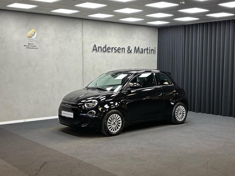 Sort Brugt 2025 Fiat 500e Action Hatchback | 98.900 kr. (God pris) - Billede 1/4