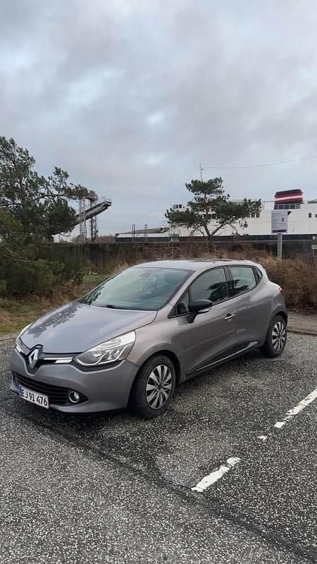 Brugt Renault Clio IV Expression 75 HK (55 kW) 2015 Grå Hatchback