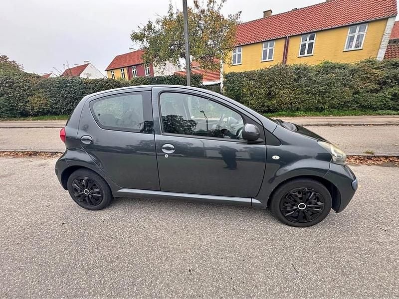 Brugt 2008 Toyota Aygo Hatchback | 13.500 kr. (Fair pris) - Billede 1/4