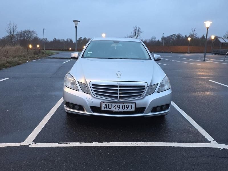 Brugt Mercedes E200 136 HK (100 kW) 2011 Sølvmetal Sedan