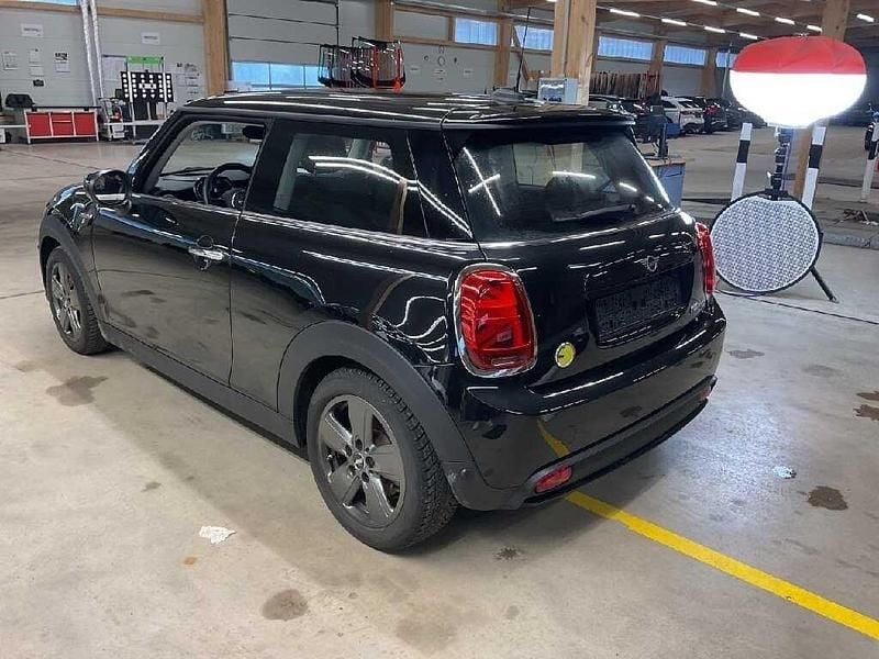 Brugt Mini Cooper SE Essential 135 kW (184 HK) 2023 Sort Hatchback