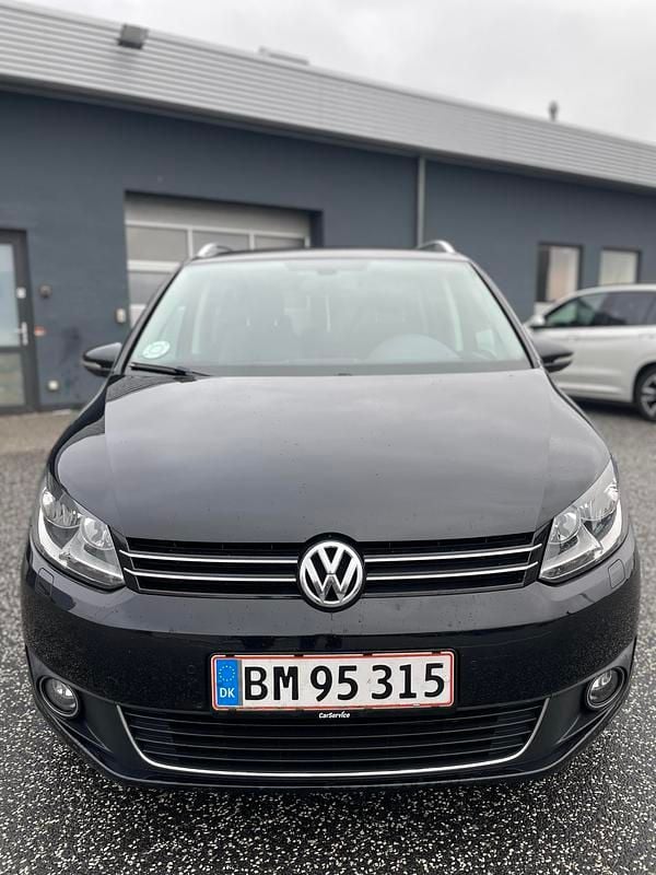 Sort Brugt 2015 VW Touran Highline MPV | 105.000 kr. (Fair pris) - Billede 1/10