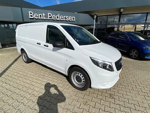 Arktiskhvid Brugt 2022 Mercedes Vito MPV | 169.800 kr. - Billede 1/4